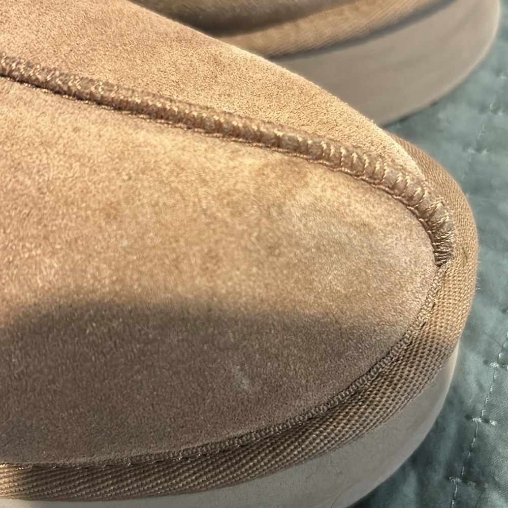 Ugg platform size 7 - Picture 2 of 5